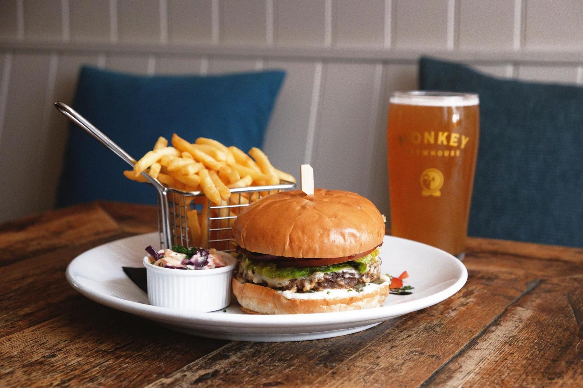 Hotel Monkey Brewhouse Lymington Exterior foto