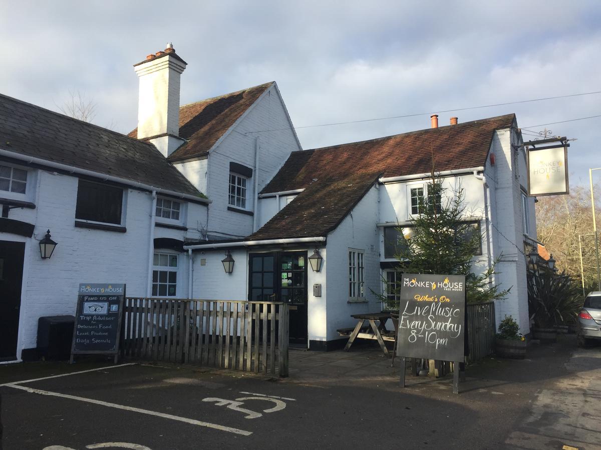Hotel Monkey Brewhouse Lymington Exterior foto